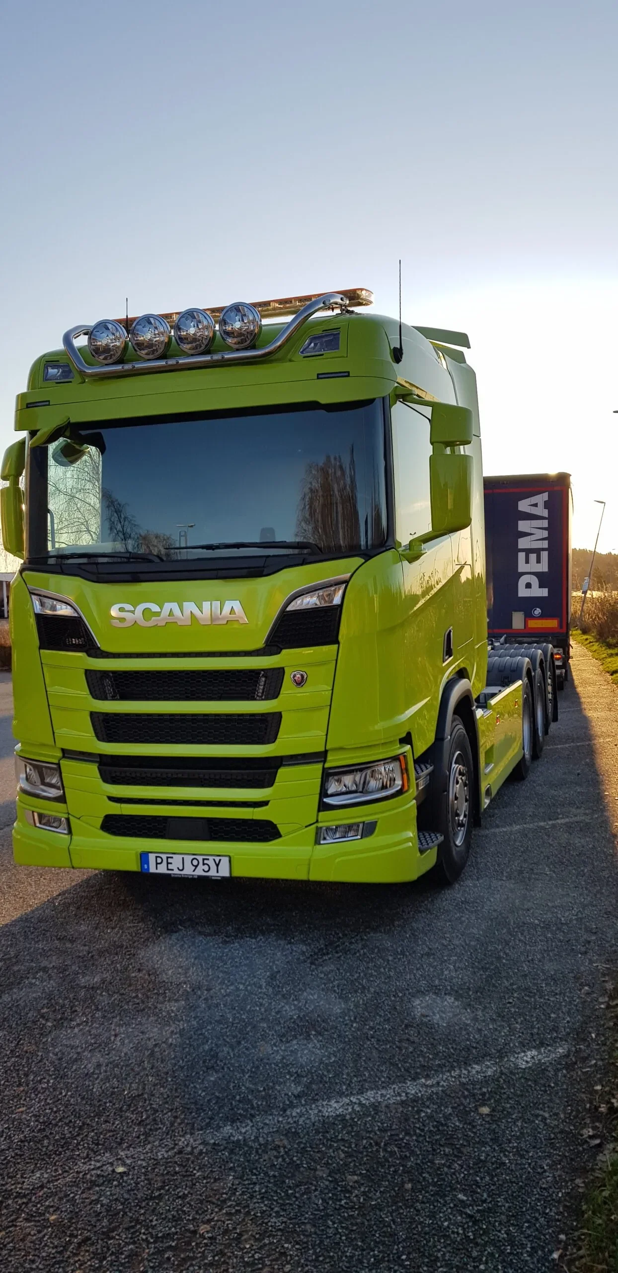 Tipptruckar i arbete